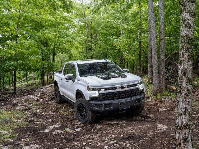 2023 chevrolet silverado